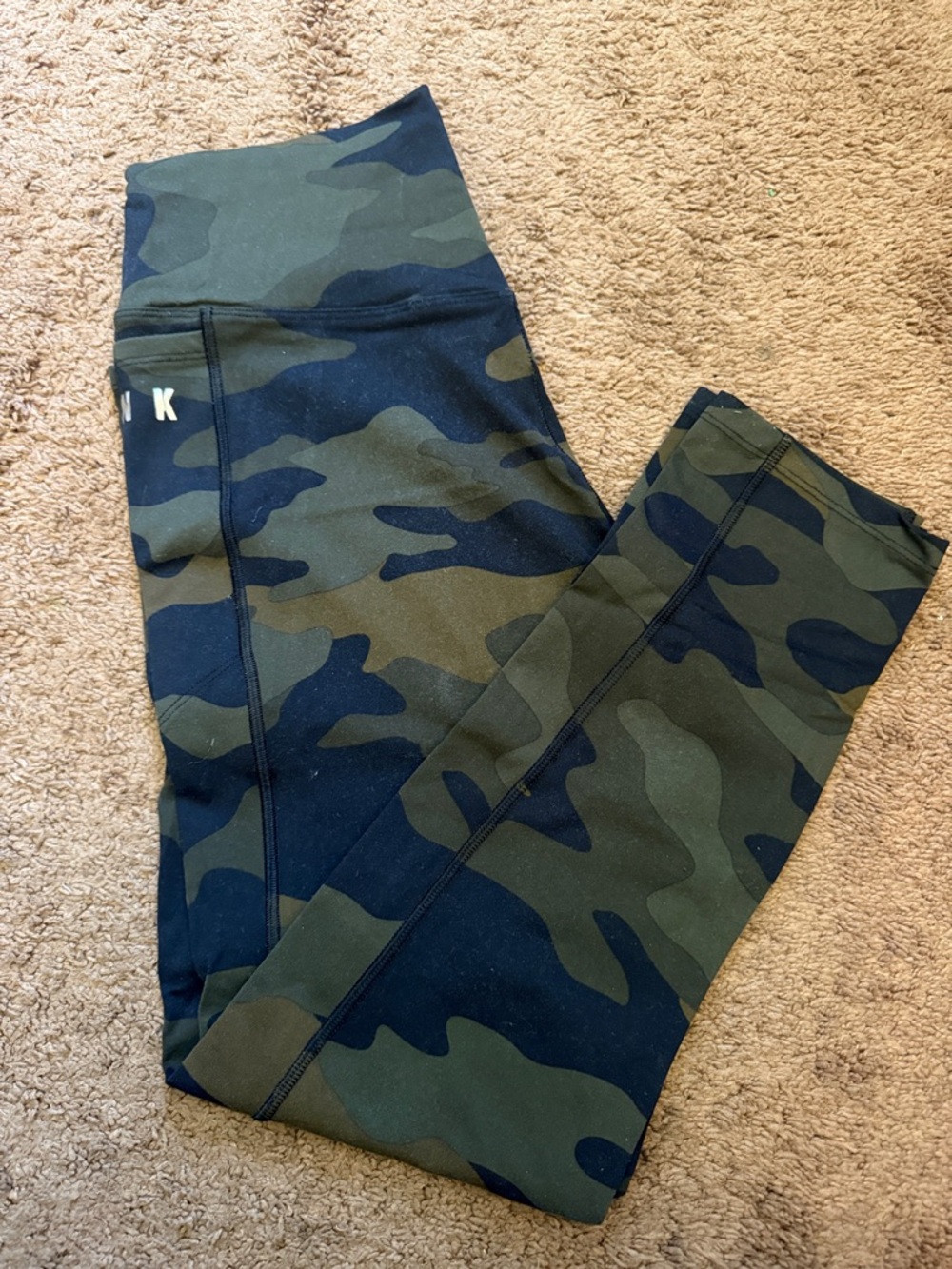 PINK Victoria's Secret Olive & Black Camo Leggings
